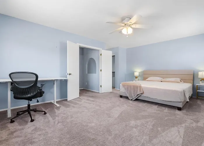 Desert Getaway Mountain Views And Backyard Lounge Vakantiehuis Phoenix