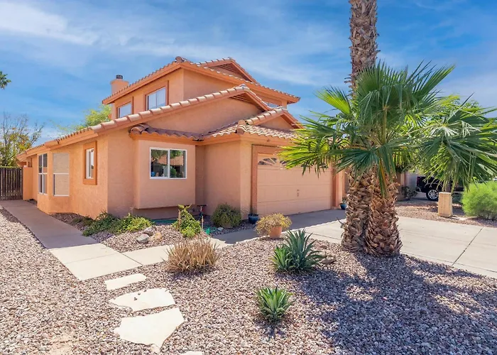 Vakantiehuis Desert Getaway Mountain Views And Backyard Lounge *